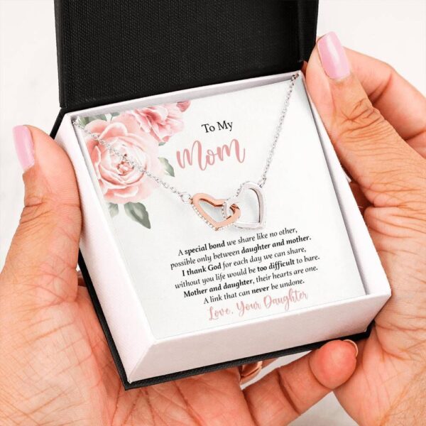 Family Daughter To Mom Heart Linked Necklace